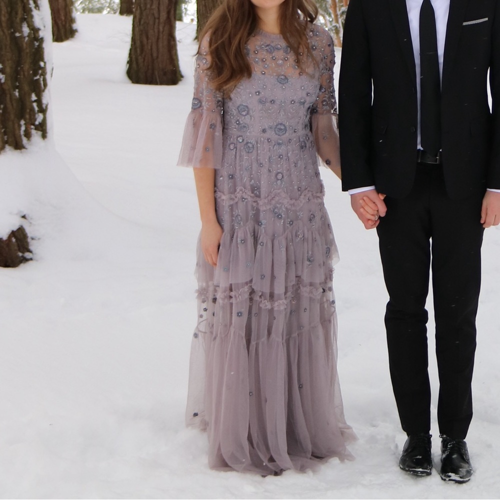 Needle and thread dress. Size US 6